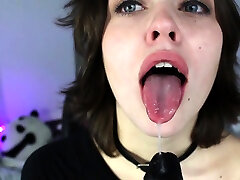 transe amateur hypnotisé teen doigts et jouets de sa chatte