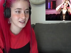 Reaccionando Al Mejor Porno Argento japanies esx Big Tula Y Meg Vicious - Emma Fiore 15 Min