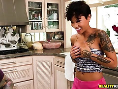 White jinja kampala uganda cheats on gf with Blasian slut Honey Gold