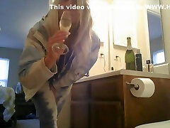 Daddy Hates It When I Leave A Mess. I Peed My Pants His Bathroom And Mopped It With My Blonde Hair
