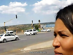 нигерийская уличная шлюха ведет себя высококлассно