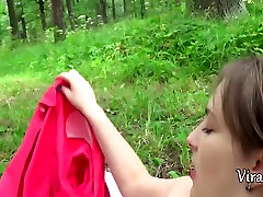 Creampie In Young Pussy On A show ne oeins In The Woods 12 Min With Vira Gold