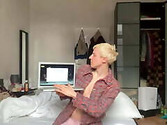 SISSY IS ALWAYS HUNGRY FOR RAW COCK