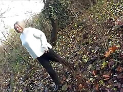 Feeling horny in the woods