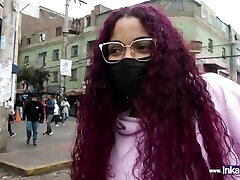 Venezolana delgada no vende ni un polo, pero aun así logra llevar carne a su mesa