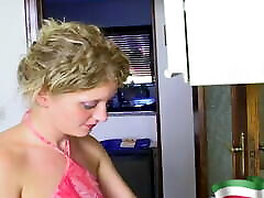 The blonde likes to get her pussy and ass fucked