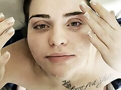 19-летняя девушка просит сделать ей массаж лица от шанель, и ее трахают в лицо и кончают на лицо