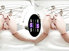 TmwVRnet - Eyla Moore - Teasing solo action in bed