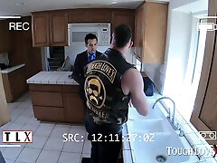 Cute spinner Avi Love catches a predator