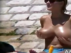 tette spill fuori di lei stretto bra per voi