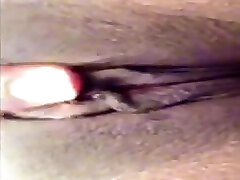 чернокожие девушки показывают свои обнаженные тела