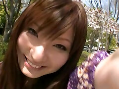 Adoring zagorayut na plyazhe is happy to bounce on her new partners hard prick