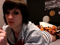 This coed loves studying and she loves camming in her spare time
