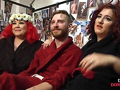 bbw erstickt weibliche damen bestrafen männer in 3some-session