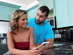 Carmela Clutch wants to share a dick with good looking Lacy Tate