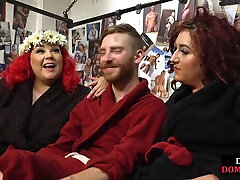 bbw erstickt weibliche damen bestrafen männer in 3some-session