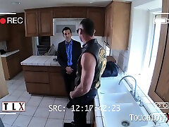 Cute Spinner Catches A bodyguard style With Avi Love
