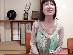 Busty Japanese cougar Sayoko Sekiyama creampie