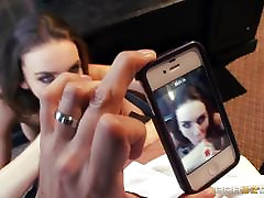 Non si scherza con sexy studente Tiffany Tyler