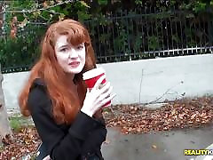 Рыжая аббатства дождь мель и трахнул