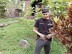 The beautiful Samantha is fucked by the gardener while they are alone in the cabin - Porn in Spanish