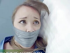 маленькая мисси из великобритании - секретарша схватила