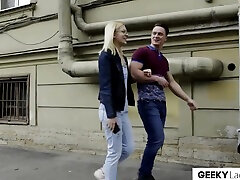 дерзкую красотку из спекса подцепили для минета и секса