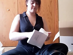Unboxing - Kink Fucking Machine - Power Banger By girls breastfeeding to each other Johnson