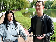 ragazza chiede alluomo di intrufolarsi allinterno cock black and moms bf legge poesie