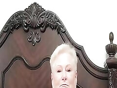 Granny Begs For A Good Pussy Licking
