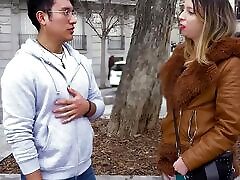 梅勒妮迪奥知道如何把一张照片变成更热的东西！